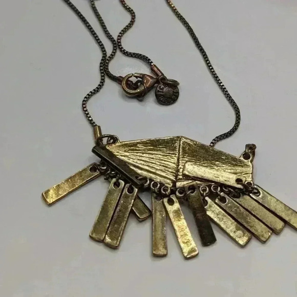  J Crew Gold Necklace fringe 1" pendant 18" chain good used condition patina - Picture 5 of 6